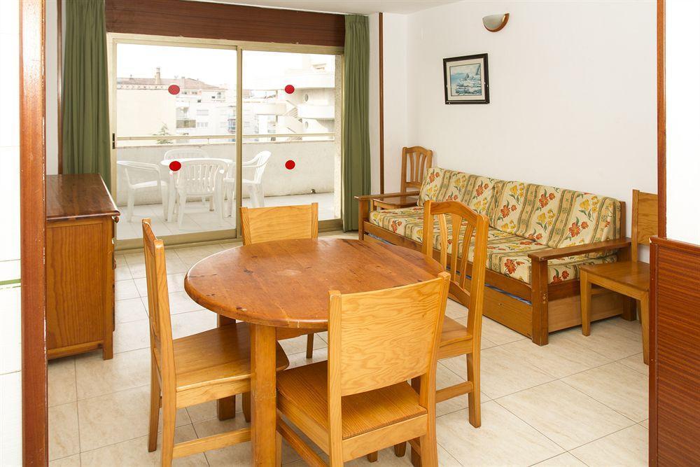Apartamentos Arquus Center Salou Exterior photo