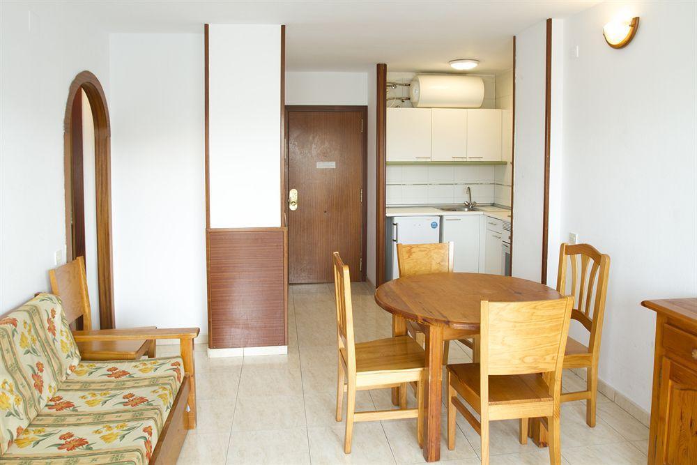 Apartamentos Arquus Center Salou Exterior photo
